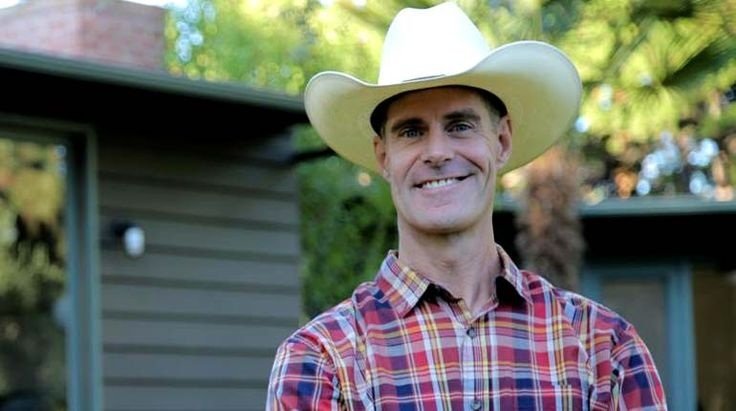 Is Brett Waterman Married