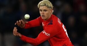 Russell Peters Wife: All About Ali Peters Biography, Family & More